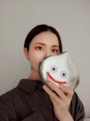 三上みお 25歳