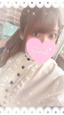 水瀬りお 24歳