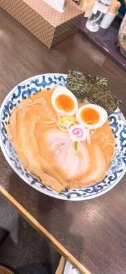 月城くり 25歳
