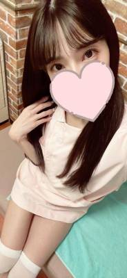 月城くり 25歳