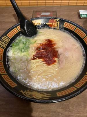 愛沢かすみ 24歳