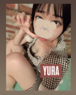 霜月ゆら 21歳