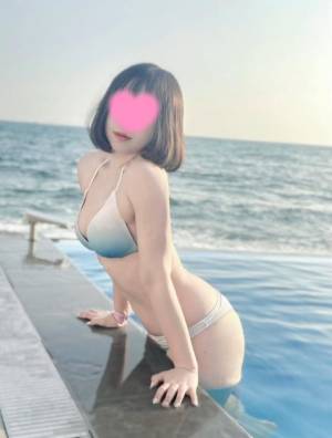 市川ひなの 20歳