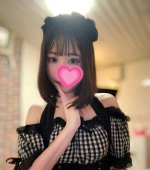 市川ひなの 20歳