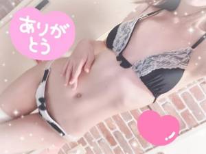 泉みこ 23歳