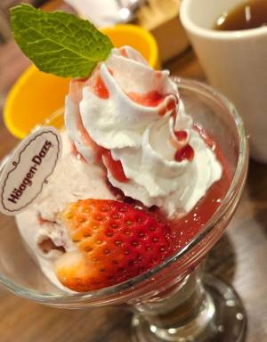 絢辻　まこと 28歳