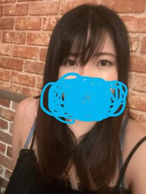 霧島　あかね 29歳