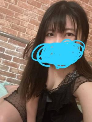 霧島　あかね 29歳