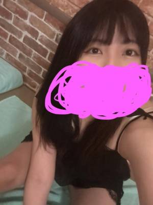 霧島　あかね 29歳