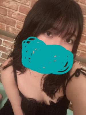 霧島　あかね 29歳