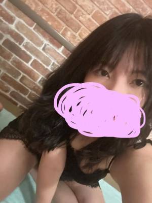 霧島　あかね 29歳