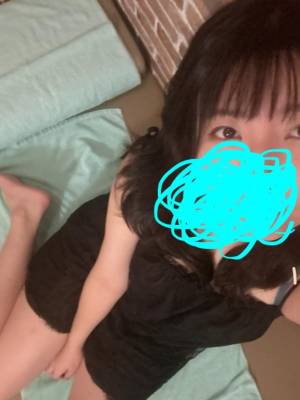 霧島　あかね 29歳