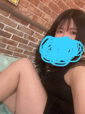 霧島　あかね 29歳