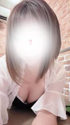 響野 うた 27歳