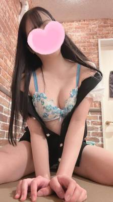 白鳥　ねお 27歳