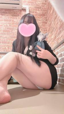 白鳥　ねお 27歳