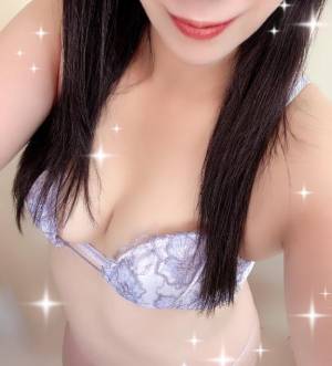 成瀬　ゆり 30歳