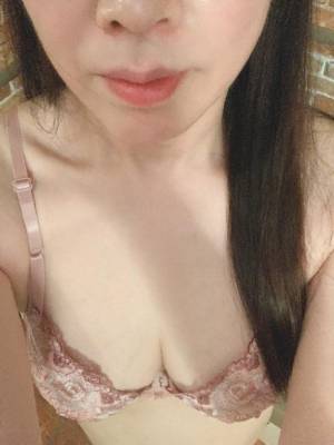 新垣　りおな 45歳