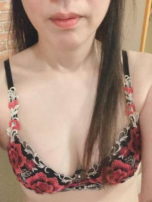 新垣　りおな 45歳