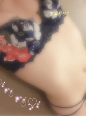 玉井りかこ 37歳