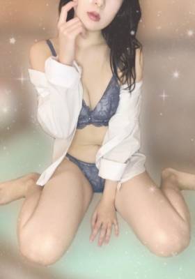 雨宮れい 28歳