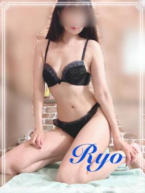 緒川りょう 48歳