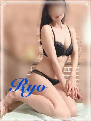 緒川りょう 48歳