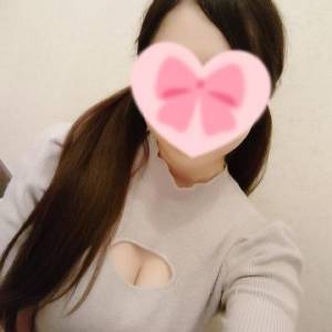 伏見なずな 24歳