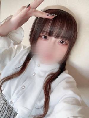 鈴宮おと 18歳