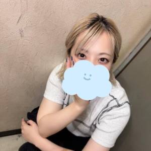 秋川ゆうき 25歳