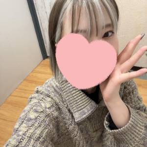 秋川ゆうき 25歳