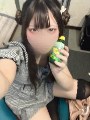 月姫なな 18歳