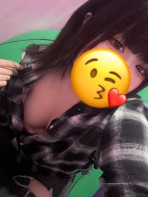 湊るる 18歳