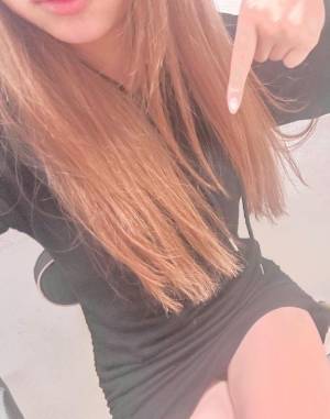 美園あきら 18歳