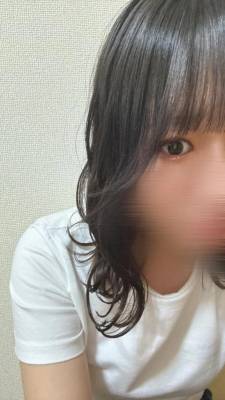瀬戸すずめ 19歳