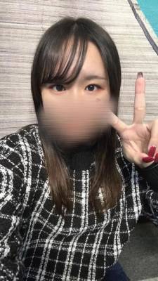 瀬戸すずめ 19歳