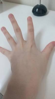 羽舞まゆな 18歳