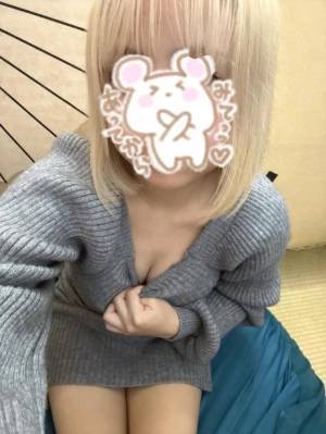三上りず 18歳