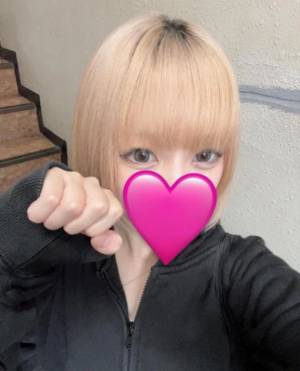 戦慄るい 18歳