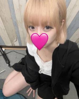 戦慄るい 18歳