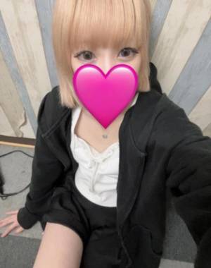 戦慄るい 18歳