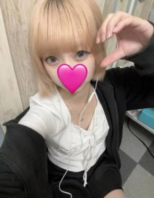 戦慄るい 18歳