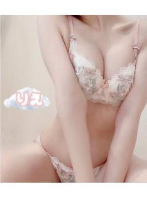 岡本りえ 27歳