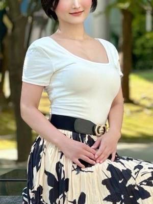 綾瀬まりな 30歳