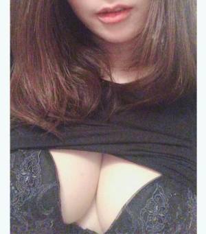 葉月あおば 39歳