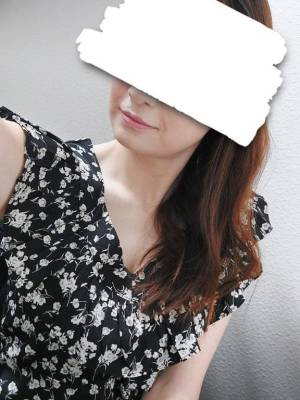 野々村すずね 33歳