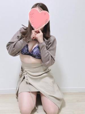 山本ゆい 27歳