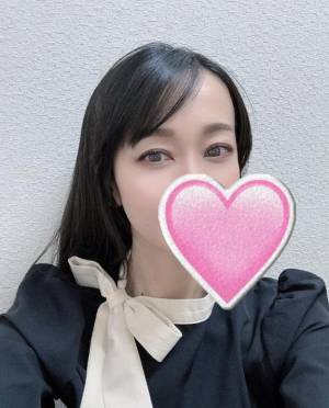 上条しの 44歳