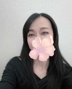 上条しの 44歳