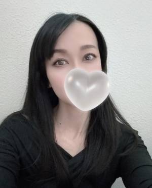上条しの 44歳